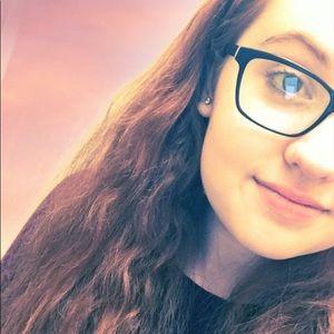 Meet your Posher, Sydni